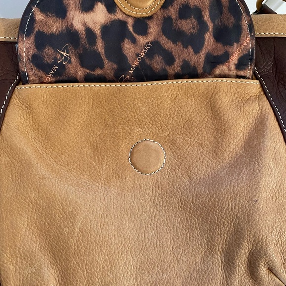 B.Makowsky womens bag slightly used with some tiny stained and scratched. - Picture 6 of 10